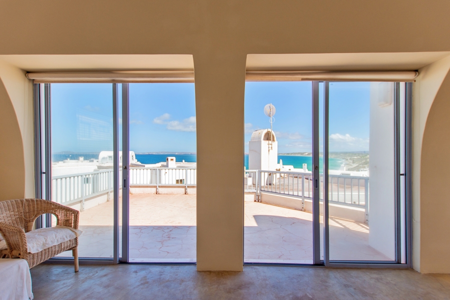 6 Bedroom Property for Sale in Paradise Beach Western Cape